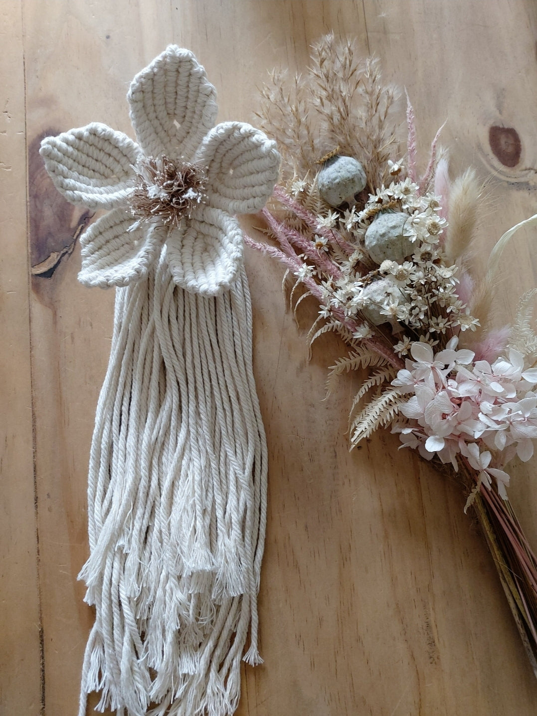 Makramee Blume XXL Makramee Blüte Boho Style, Wanddeko, Wohndeko, Makramee Wandbehang, Geschenk - Makrameelilifee