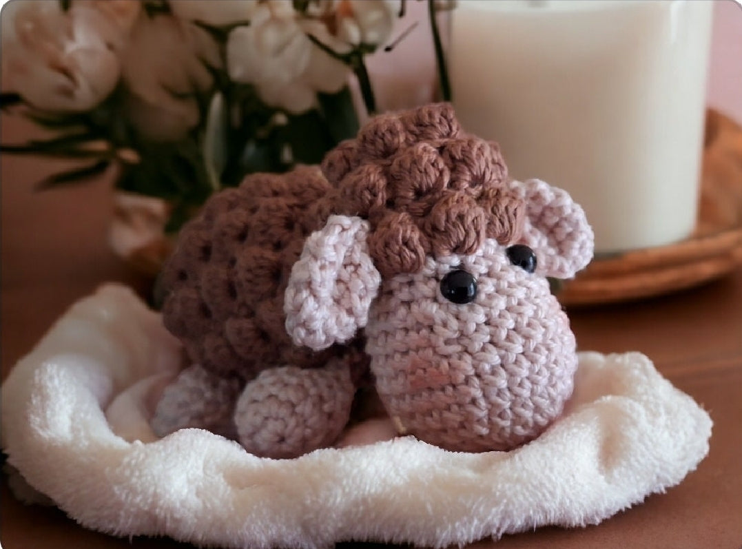 Schäfchen Amigurumi Schaf Lamm Baby für Schnullerketten, Zubehör Schnullerkette, Mobile, Kuscheltier Nachhaltig 100% Baumwolle Geburt - Makrameelilifee